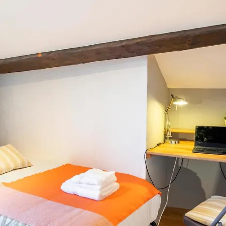 Chez Malou Hugo Apartment *