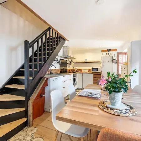 Chez Malou Hugo Apartment Saint-Gingolph